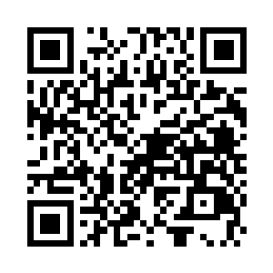 尝试着伸出了手去轻轻触摸了一下二维码生成