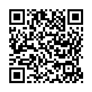 尤其像夏云杰这样一个刚刚学校毕业的打工仔二维码生成