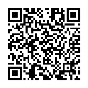 尤其是像中国这样一个拥有着十几亿观众的庞大的影视市场二维码生成