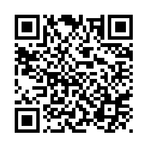 尤其是刚才他还是一副大人的模样二维码生成
