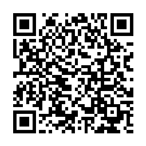 尤其是嗅到从玲珑身体上散发出来的一种异样清新的味道时二维码生成