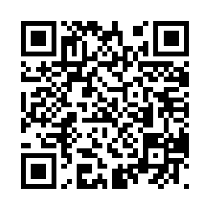 尤其是她那一身绣着咏元市标志的校服二维码生成