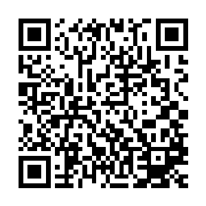 尤其是当他听说杀人犯就在众多警察的包围之下还能跑掉的时候二维码生成