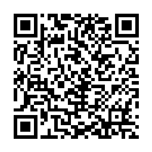 尤其是看到那些没有买到票只能等到一个小时以后的食客二维码生成