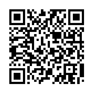尤其是瞥了一眼他旁边的灰衣老者二维码生成