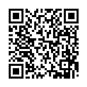 尤里娅也不知道是故意的还是无意的二维码生成