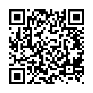 就像是一挂黑色瀑布狠狠撞击碎石二维码生成