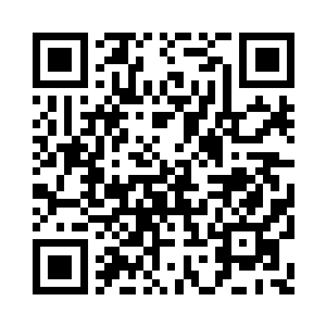 就像是现代机场上刚下飞机的流量明星二维码生成