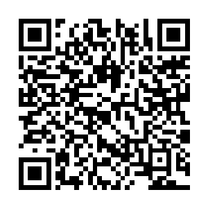 就像罪人祈求伟大的神祗饶恕犯下的深重罪恶似的二维码生成