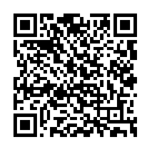 就像这些光点对于这些不稳定的结点感到不舒服二维码生成