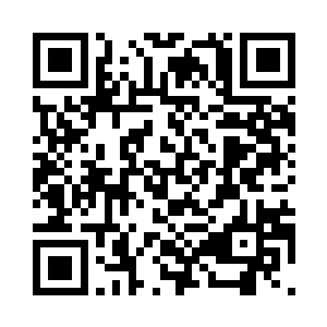 就冲进来四五个行动矫捷的冷面男子二维码生成