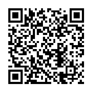 就凭他可以悄无声息的在房间里而自己却一无所察二维码生成