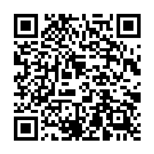 就发现知行院的女生公敌张铁居然正站在她旁边不远处二维码生成