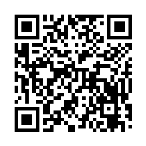 就变成了一名看上去仅有岁的小男孩二维码生成