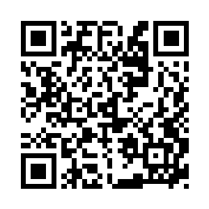 就只有苦哈哈的他一个人在公司里加班二维码生成