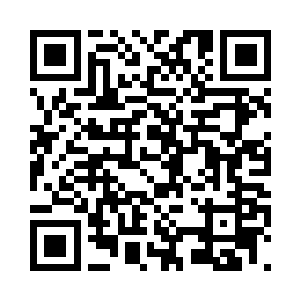 就在一行人悄然潜入了城镇中央之时二维码生成