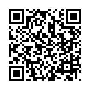 就在他们准备跨出那道出口处的光波的时候二维码生成