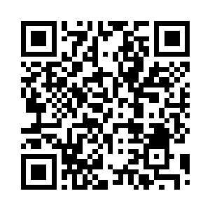 就在他们这一侧靠前的碉堡群正前方二维码生成