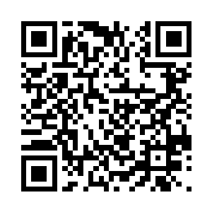 就在他身手去夺苏落手中纸张的一瞬间二维码生成