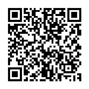 就在华夏网络因为世子智能手机试用版系统而热闹的像过节般时二维码生成