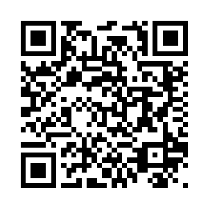 就在张均和上官美雪进入一家酒店时二维码生成