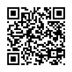 就在我看着他近在咫尺的恐怖脸庞时二维码生成