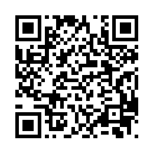 就在此刻碎石被一股武力震得满天飞射二维码生成