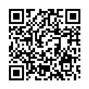 就在洞口远处五十多米外的空中悬浮着二维码生成