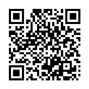 就在玉石石碑上闪电完全没入进去的一刻二维码生成