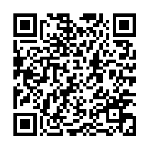 就如在灵武大陆和巫行云坐在山洞内简易的洞府内一样二维码生成