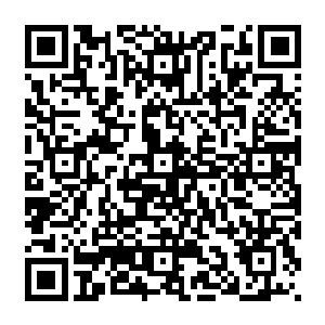 就意味着非苹果用户只需要一台设备的账户就能够下载并使用我们app商城内的一切应用二维码生成