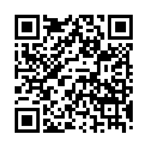 就把塞住魔族男爵嘴上的金属塞打开了……二维码生成