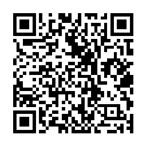 就把那被他们倚若长城般的大杀器战鹰导弹给直接劈成了两半二维码生成