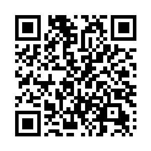 就是刚刚从毒气当中跑出来的那个小帅哥二维码生成