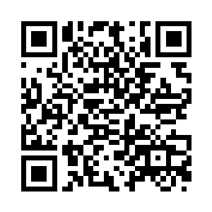 就是对面的一张桌子和后面的两张椅子了二维码生成