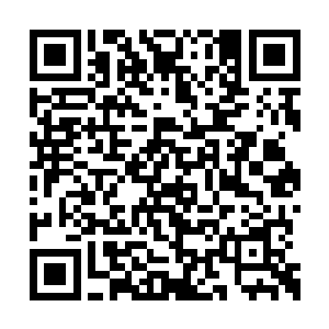 就是类似家里面灶台上供奉的灶王爷的壁画那样二维码生成