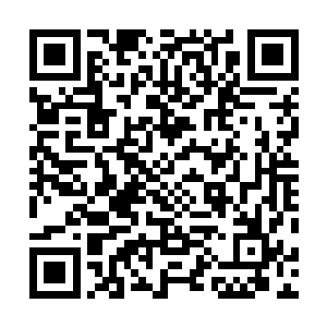 就是让围在车边的灾民从十几人一下子就暴涨到了百余人二维码生成