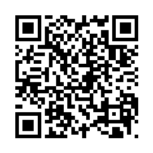 就看到一股绚烂的光芒在大殿中央亮起二维码生成