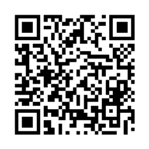 就看到他手上掂着一个沉甸甸的钱袋子二维码生成