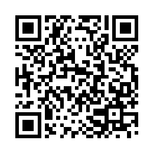 就看到站在他身边的朱校长和十来个宾客二维码生成