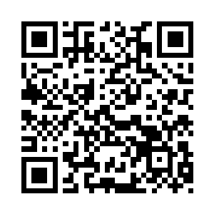 就瞧着小杰布的身子已经滚到了虎池的中央二维码生成