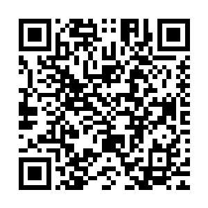 就知道那个他们口中运气差的人就是这个看上去瘦小的男子了二维码生成