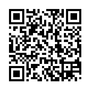 就算不用看都知道这是杨晓芸腿侧插着的匕首二维码生成