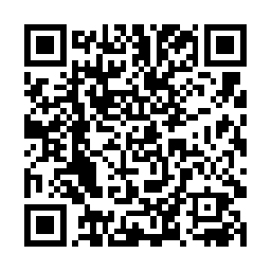 就算是一些大人物在他那阴沉可怖的表情下也会屈服二维码生成