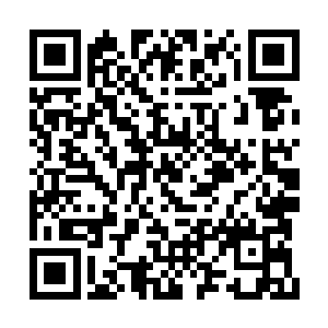 就算是灭离大帝也很难无声无息在他身边做手脚二维码生成