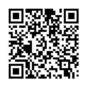 就能透过那貌似繁复厚重的衣衫下的样子二维码生成