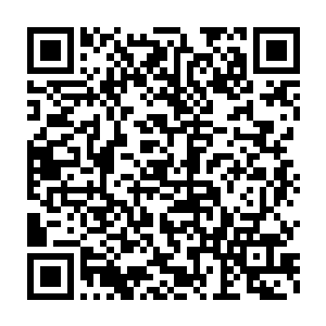 就要求他拍的那三部剧必须卖到一亿两千万了投入全是明湖文化的二维码生成