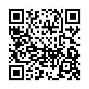 就见一个瘦瘦小小的家伙等在那里二维码生成