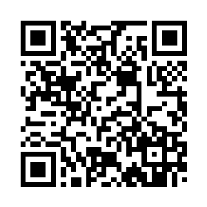 就见唠叨趴在地下室入口的楼梯旁二维码生成