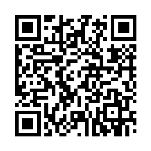 就见幽尊手中抱着一大堆的布条和树枝二维码生成